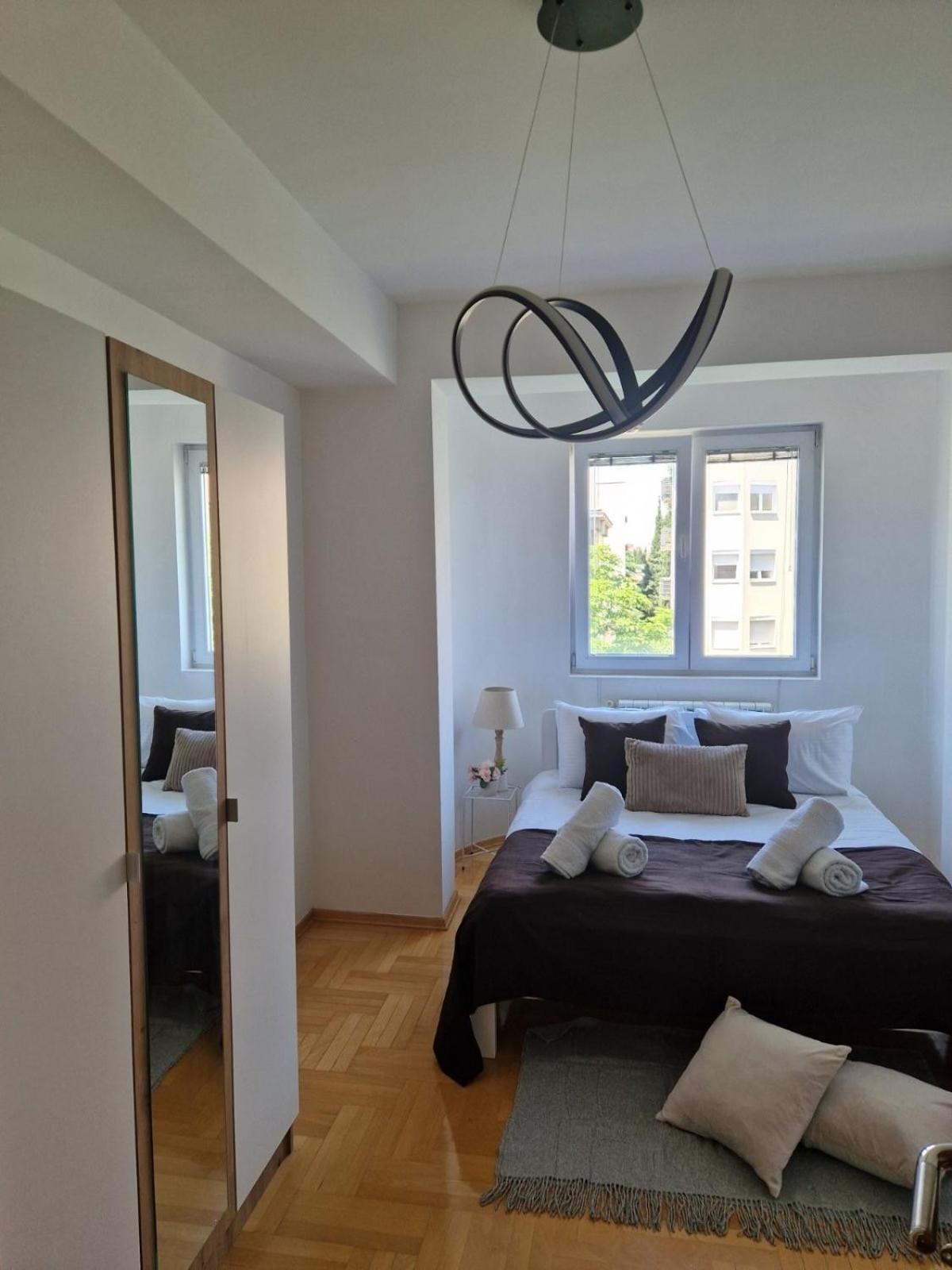 סקופיה Kamche Lux Apartment מראה חיצוני תמונה