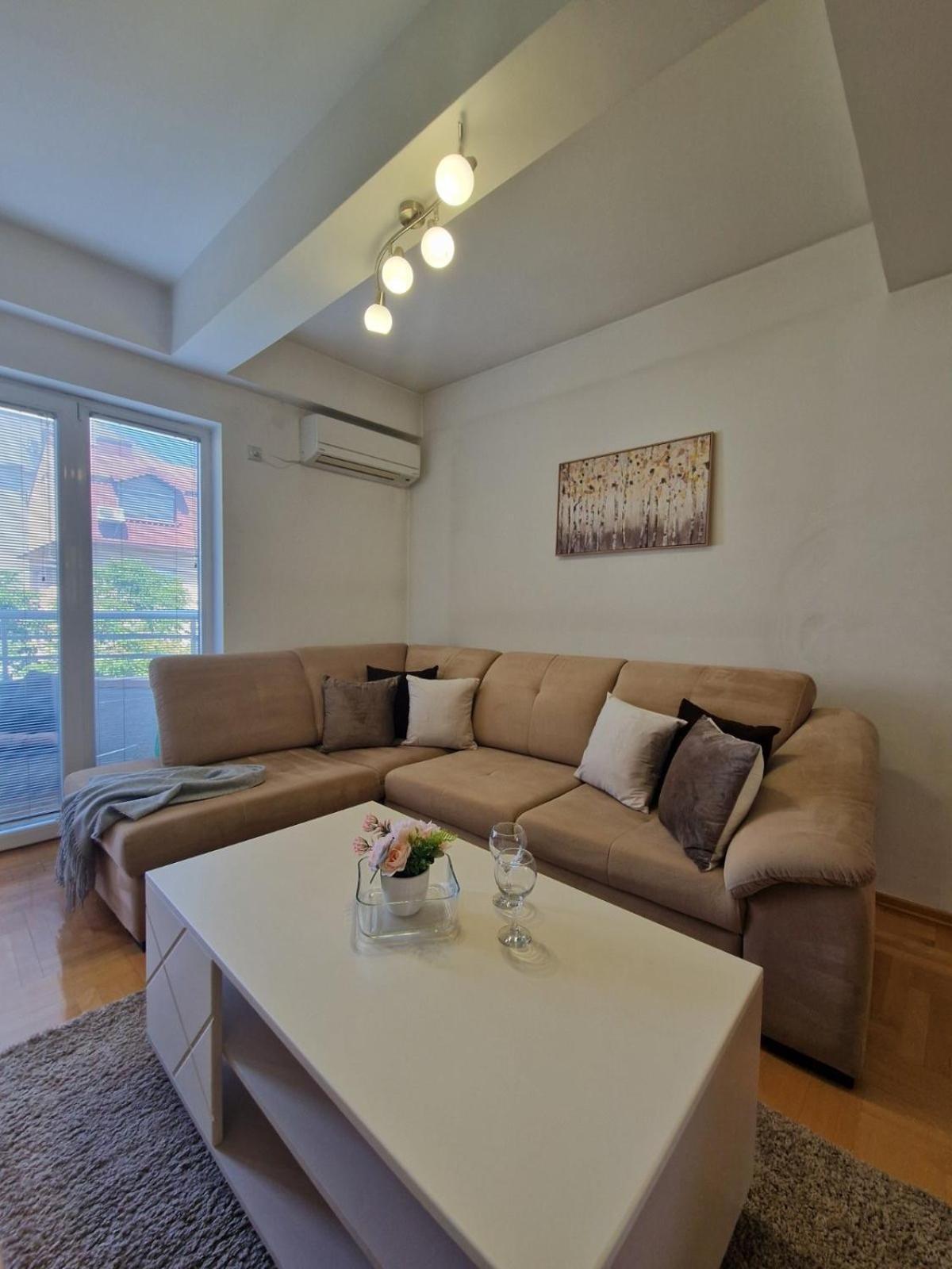 סקופיה Kamche Lux Apartment מראה חיצוני תמונה
