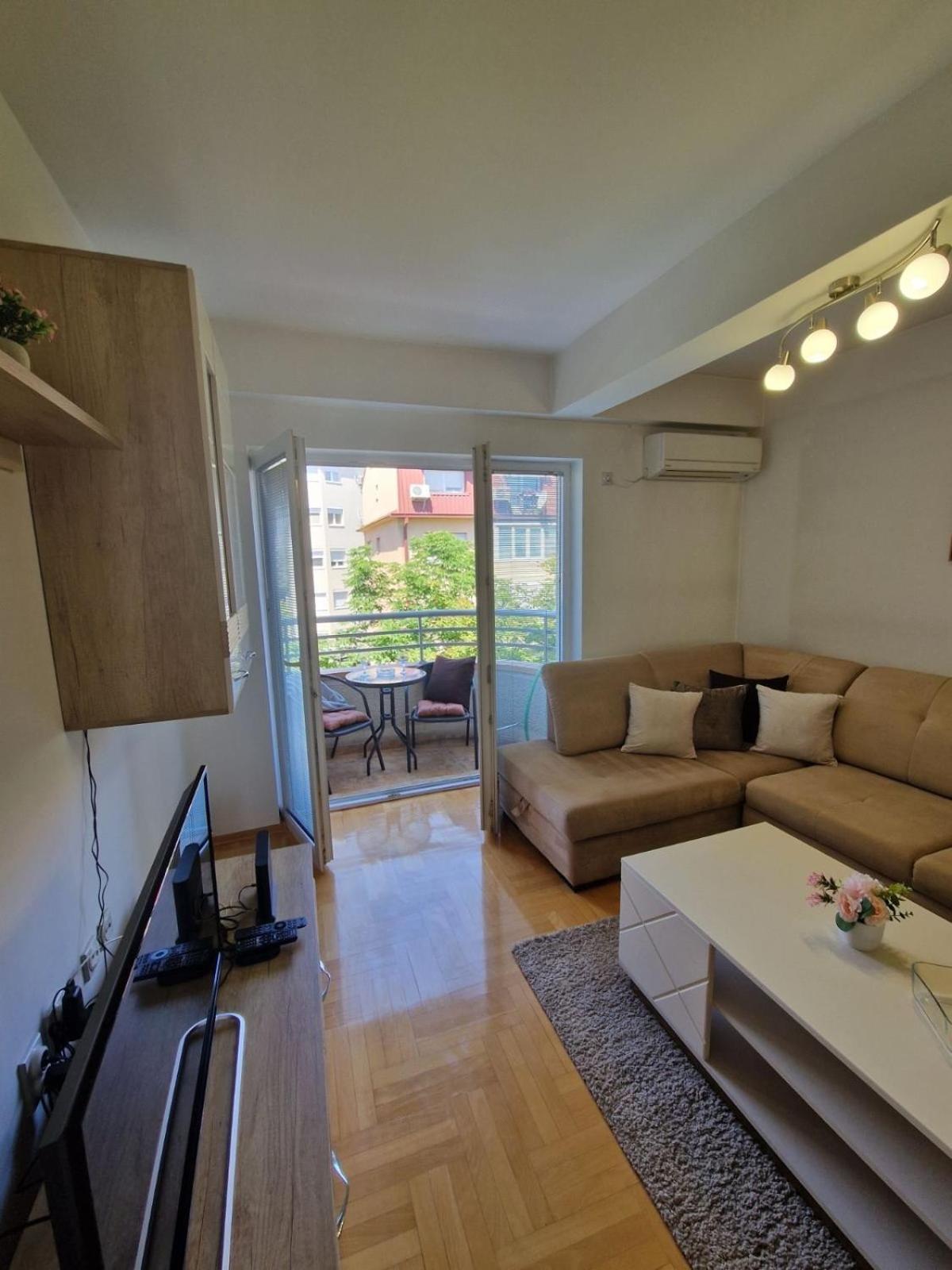 סקופיה Kamche Lux Apartment מראה חיצוני תמונה