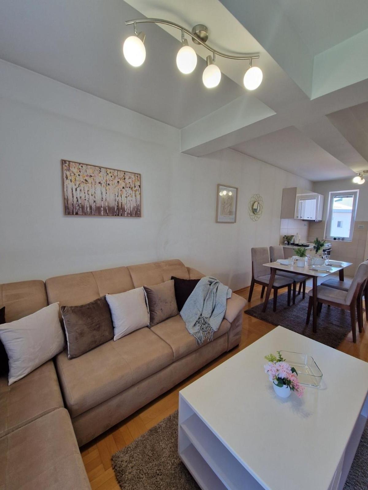 סקופיה Kamche Lux Apartment מראה חיצוני תמונה