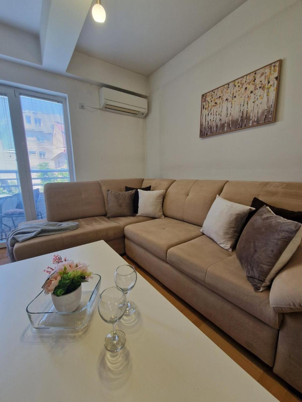 סקופיה Kamche Lux Apartment מראה חיצוני תמונה